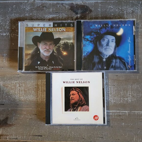 Willie Nelson CDs Collection - Super Hits The Best Of & Moonlight Becomes You - Picture 1 of 11